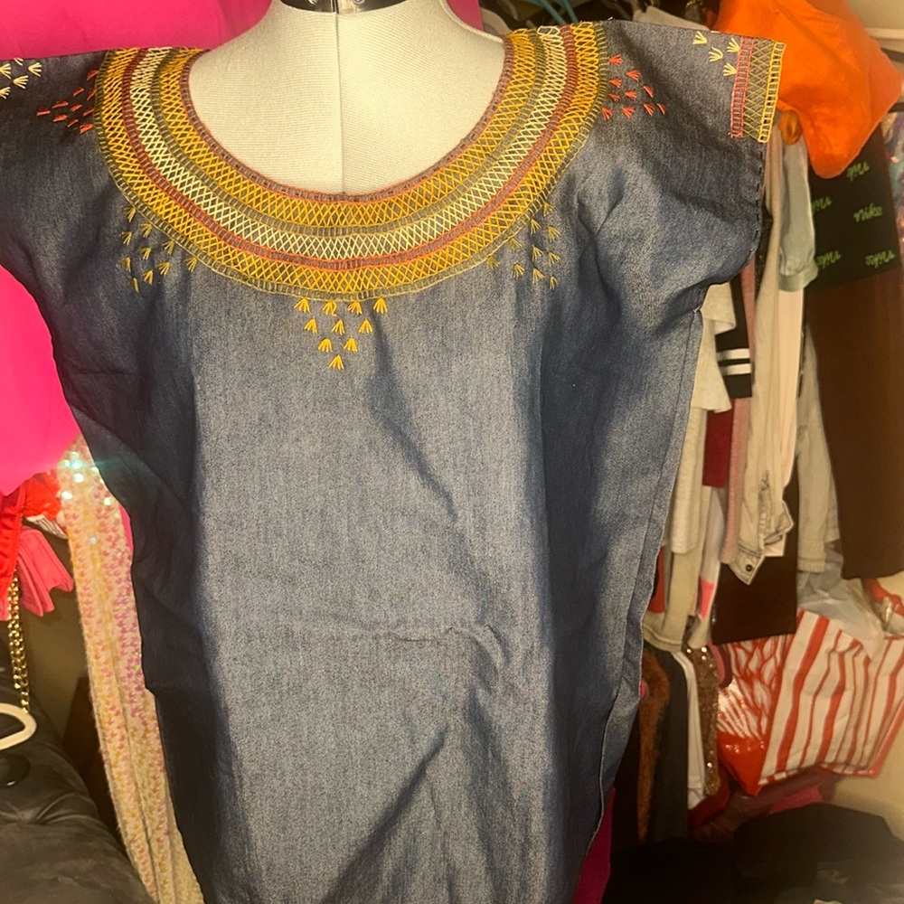 tribal top